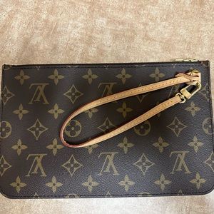 Louis Vuitton Neverfull MM Pouch